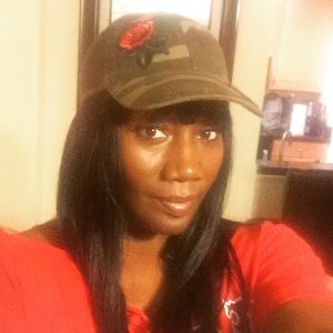 Meet your Posher, Latrisha